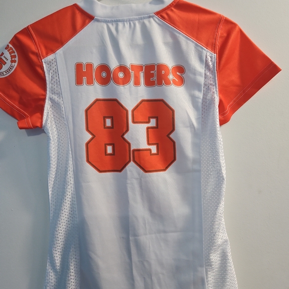 Hooters Small 35 Year Anniversary Jersey - Picture 6 of 11